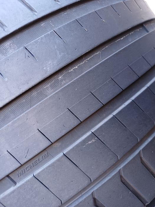 Гуми 245/40/19със275/35/19Мишелин