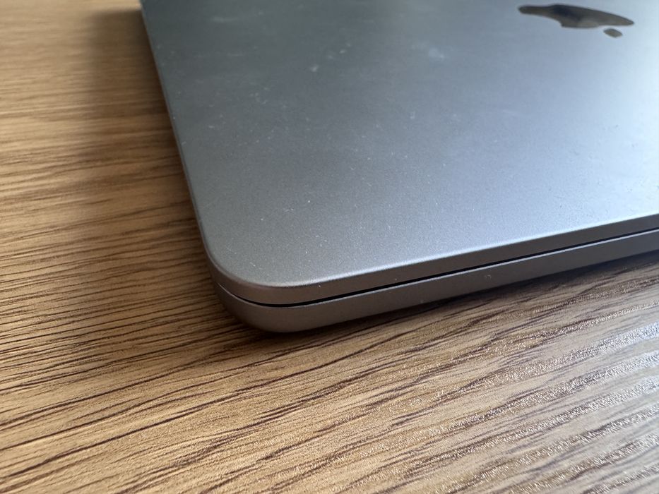 MacBook Air M2 8/256 Гаранция