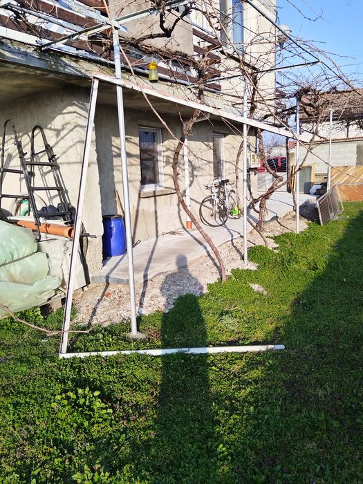 Гаражни  врати и каса