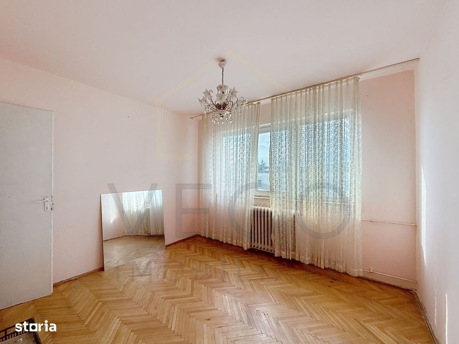 Apartament cu 4 camere decomandate la 2245 eur/mp in Manastur