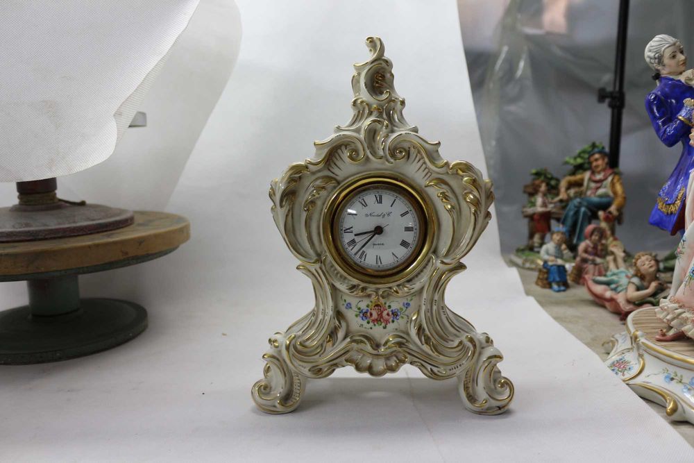 Часы в стиле Барокко из фарфора Capodimonte Италия