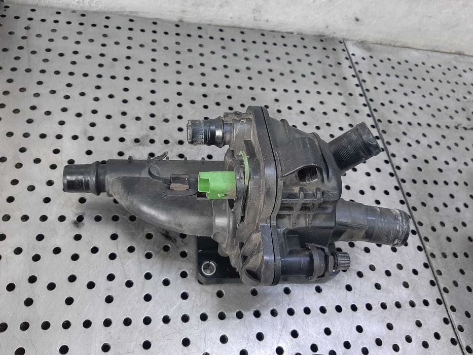 corp carcasa termostat 1.6 hdi 9h06 peugeot 508 2008 308 partner citroen c4 9684588980