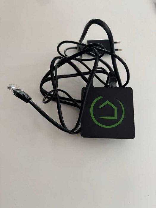 Hubitat Elevation C-7 Smart Home Hub (ZigBee + Z-Wave) – local, fara cloud