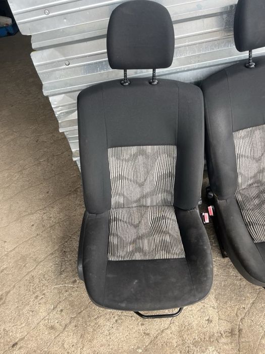 Салон за Dacia Сандеро Sandero 2009 година н 546
