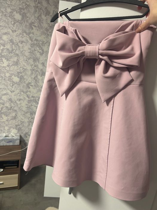 Розова рокля Zara