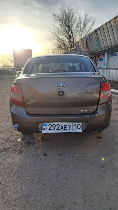 Лада Гранта продам 2017