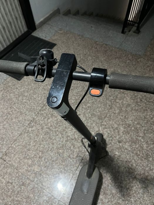 Vand trotineta xiaomi  m365 pro urgent