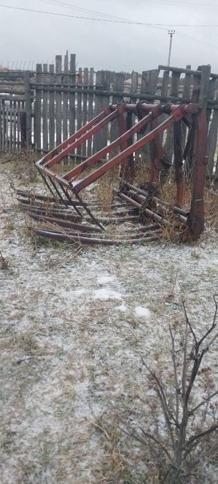 Продам трактор в комплекте