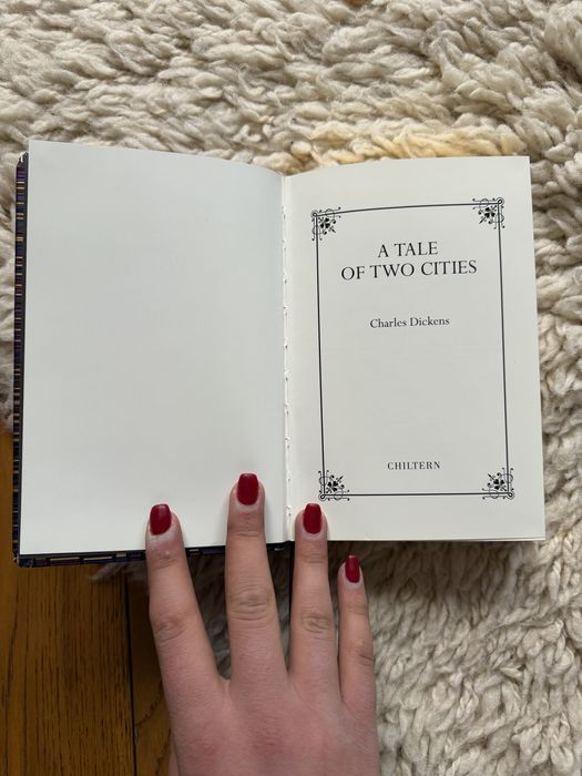 Книга A Tale of Two Cities - Charles Dickens - луксозно издание