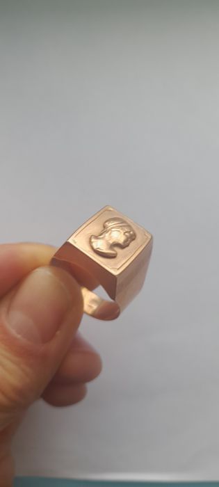 Перстень золотой, мужской, 21размер.