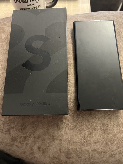 Продам Samsung Galaxy S22ULTRA