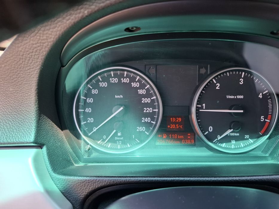 Proprietar BMW 320D E90 207000 km-distributie schimbata