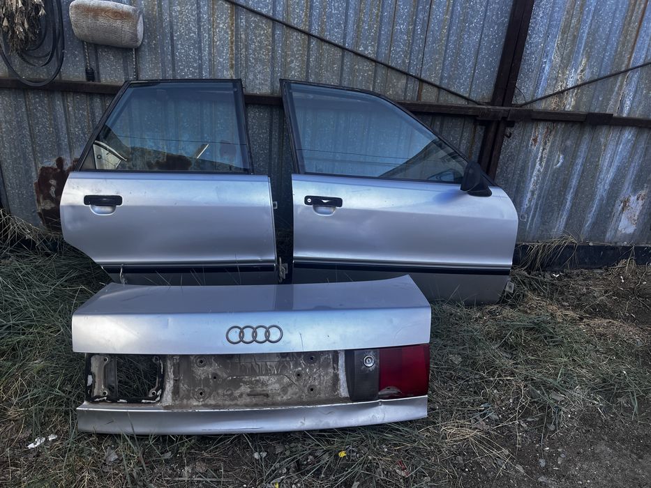 Продам 2 двери и багажник