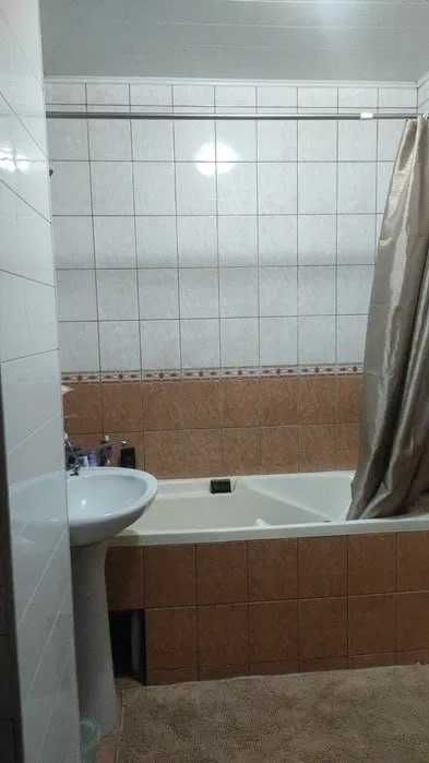 "Mirobod Oybek metro 4 xonali kvartira sotiladi 94m2 3/9 "