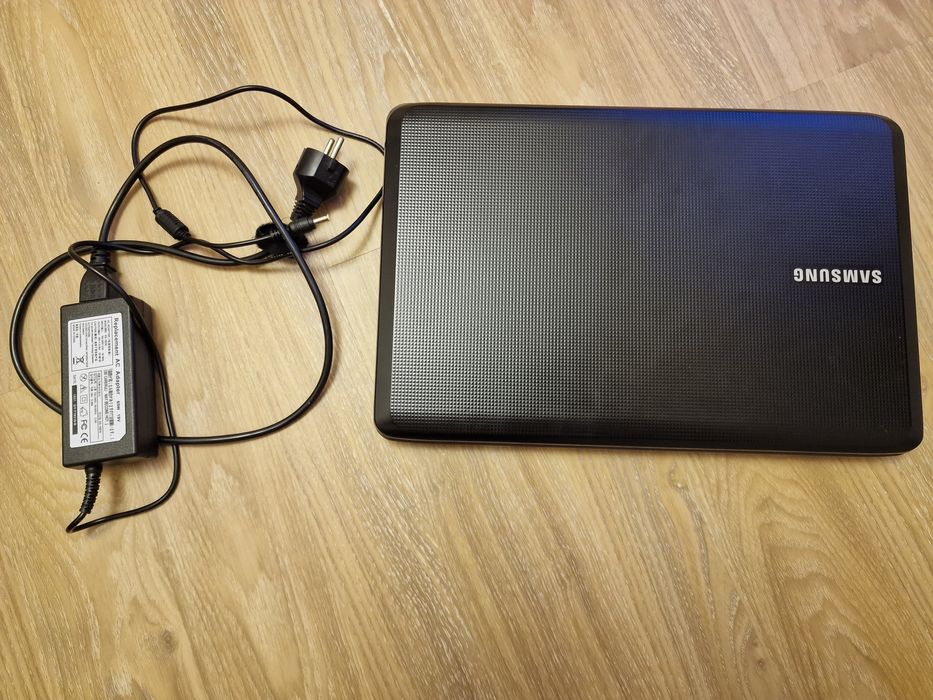 Ноутбук Samsung, ОЗУ 6 гб, SSD