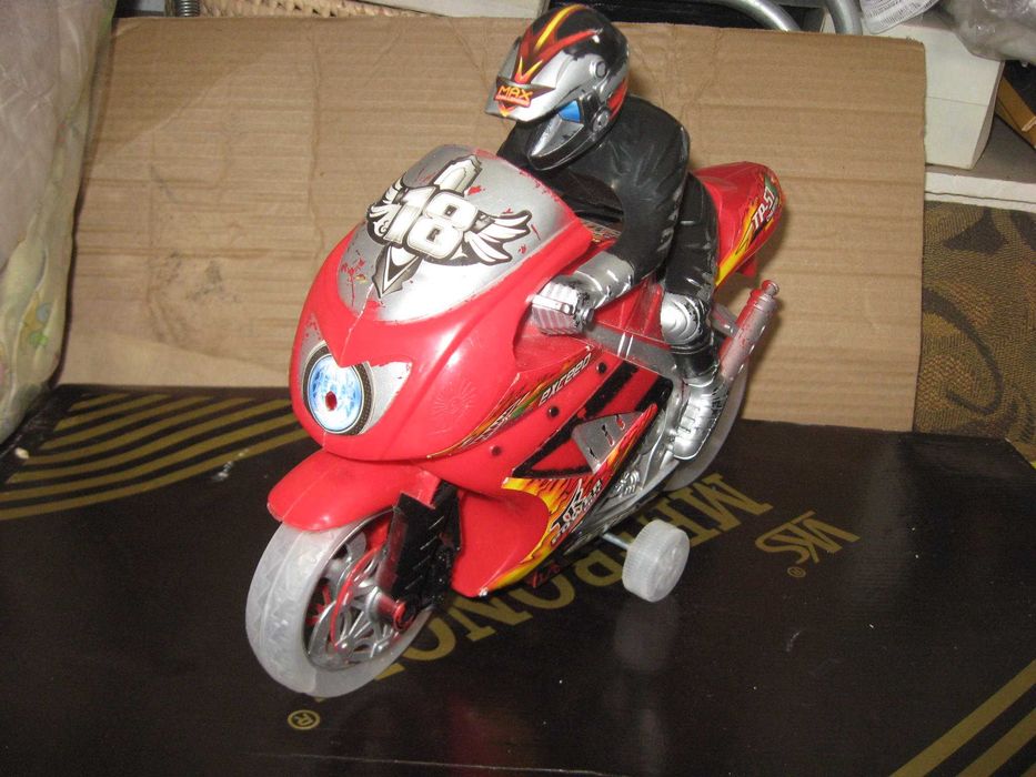 ЕВТИНИ  мотори играчки 6 бр.