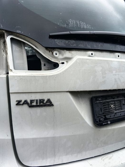 Врата багажник Opel Zafira C 2016г / Опел Зафира Ц 2016г