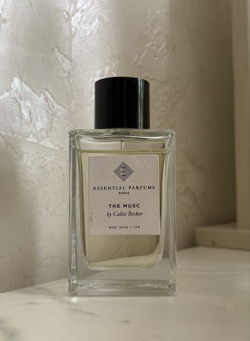Продам парфюм Essential parfums the musc