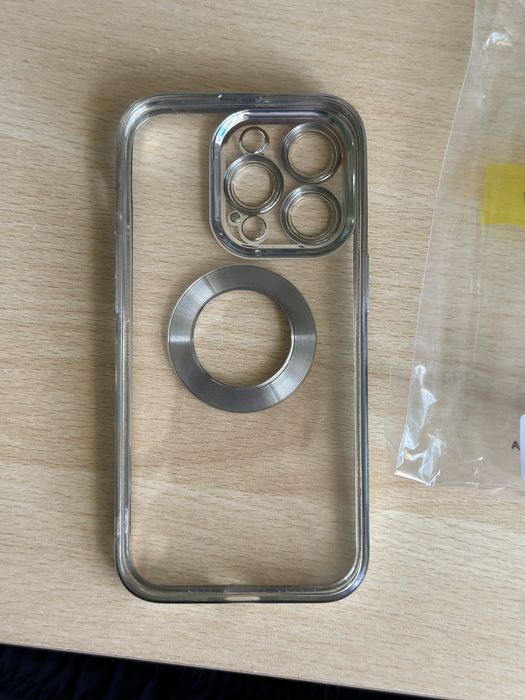 Кейс iPhone 14 pro