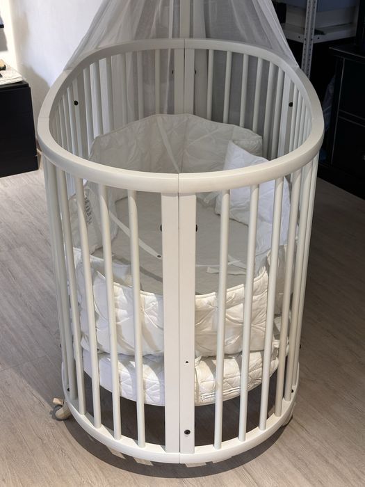 Продам манеж Stokke V4