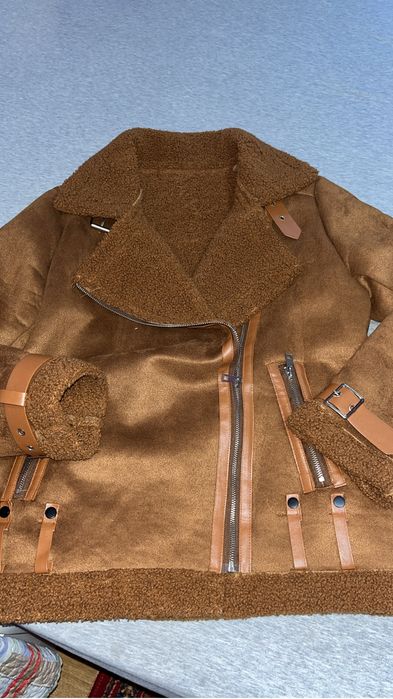 Продам много одежды