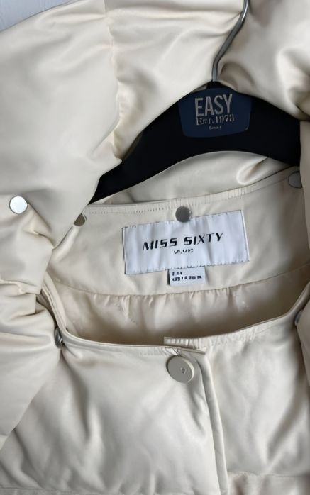 Geaca de iarnă călduroasă