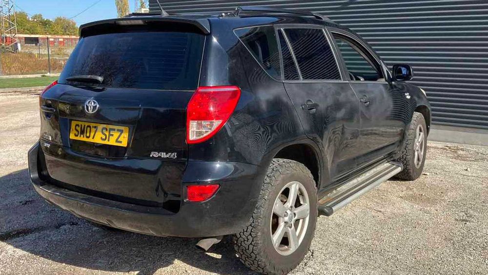 Toyota Rav4 III 2006-2012 НА ЧАСТИ В ОПИСАНИЕТО