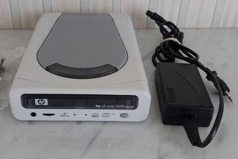 HP CD-Writer Plus 9600se SCSI