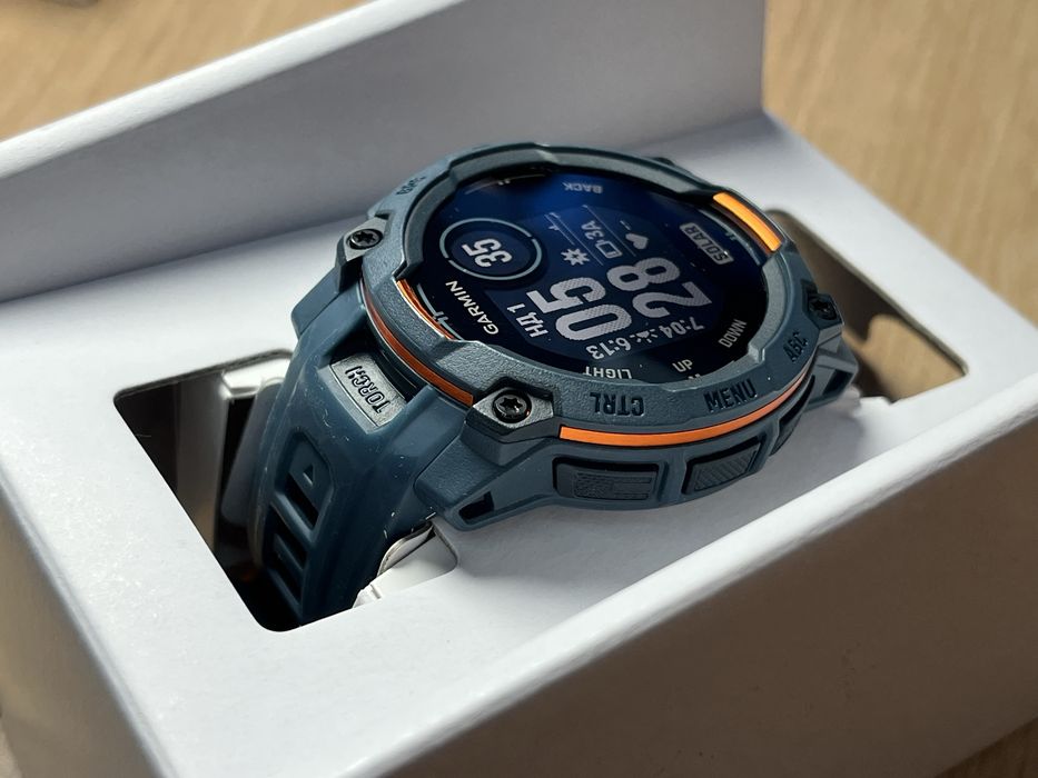 Garmin Instinct 3 Solar 45mm Перфектен