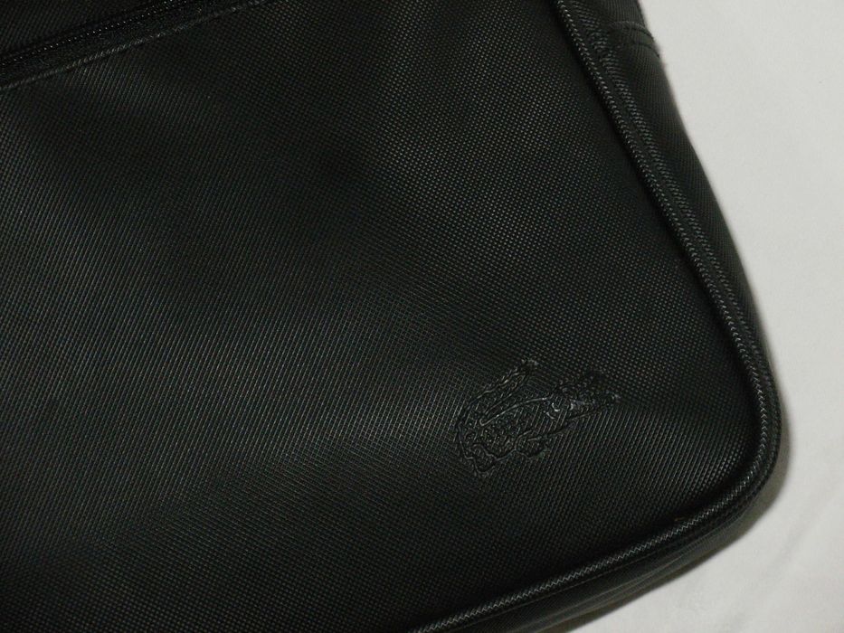 LACOSTE черна спортна дамска чанта