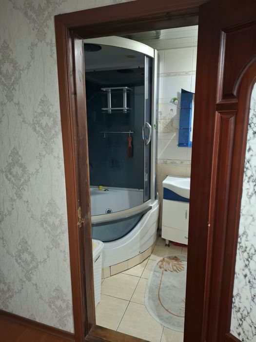 Продам 3 ком кв в центре города