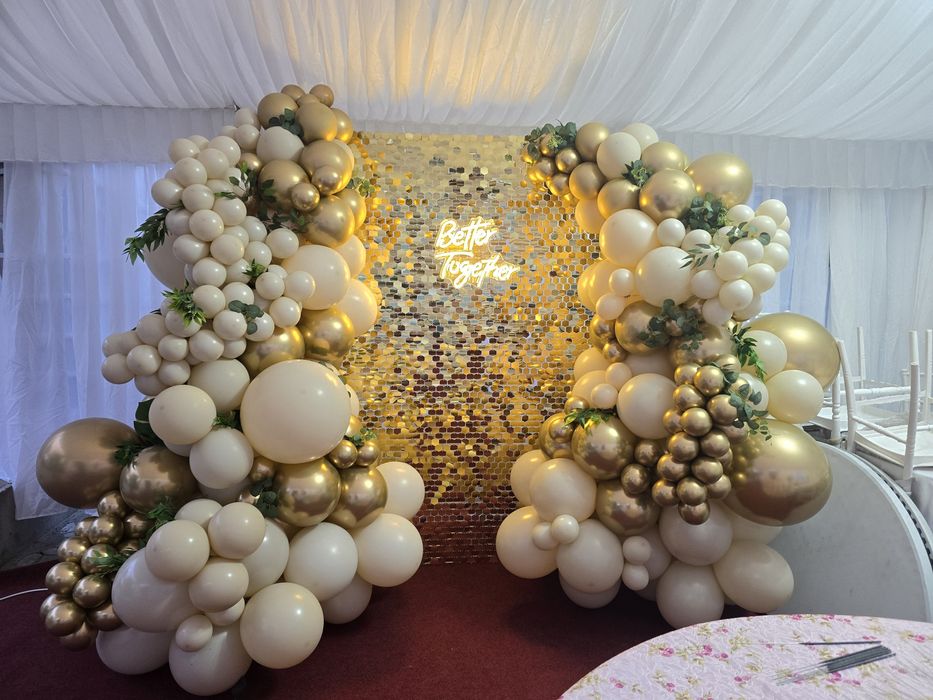 Decor nunta, botez, Panou baloane, Aranjamente de masa, Prezidiu