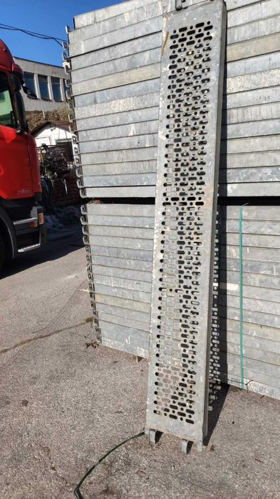 Продавам поцинковано фасадно скеле АЕБИ - Втора употреба