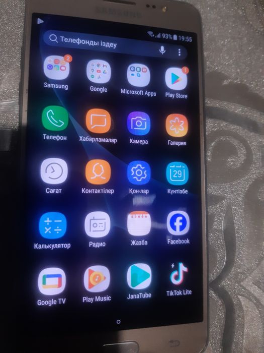Самсунг  J 510,16гигабайт