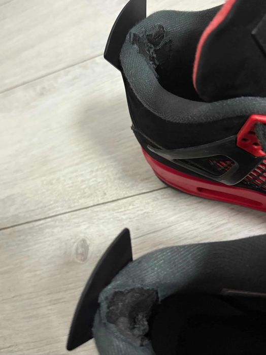 Jordan 4 Red Thunder