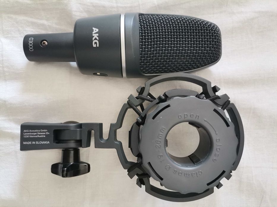 Microfon profesional de studiou AKG C3000 nou
