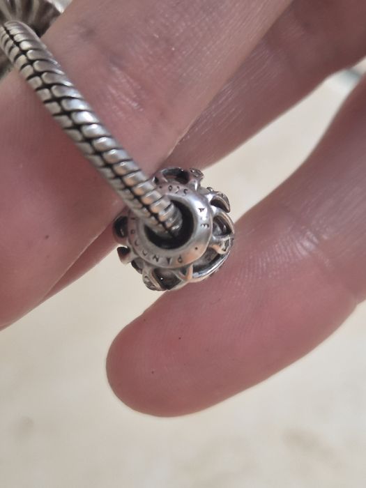 Bratara Pandora cu charmuri