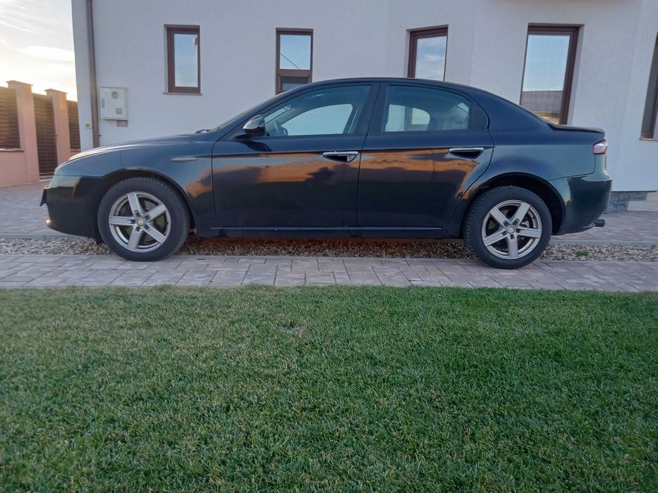 Vând autoturism Alfa Romeo 159