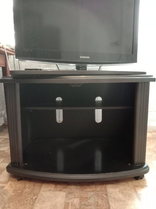 Тумба под телевизор