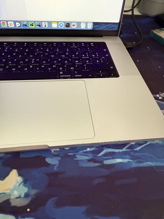 Продам mack book pro 16. 2021года
