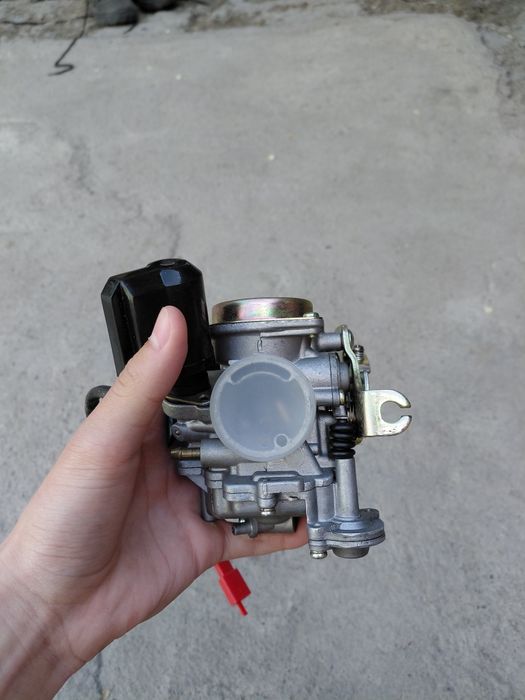 Продам карбюратор на скутер