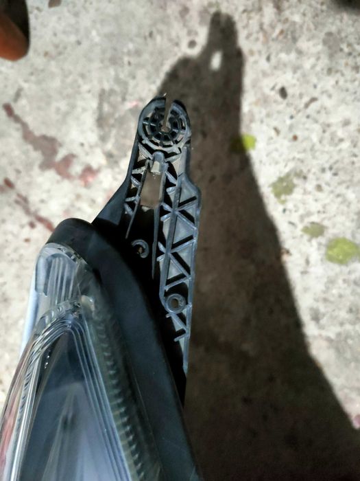 Far dreapta opel insignia