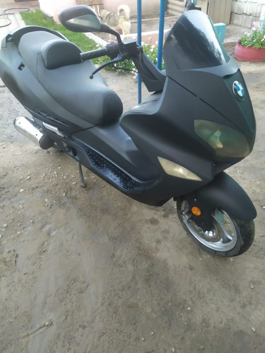 Продам макси скутер