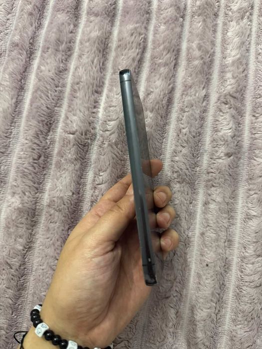 Vând sau schimb S23 de preferat doar vând