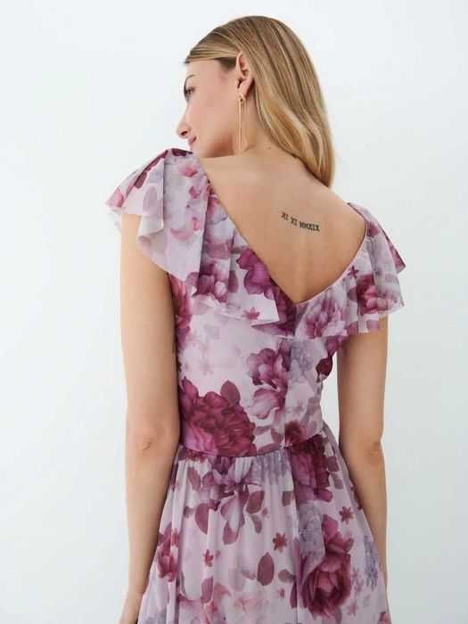 Лятна рокля "Mohito "Нова с етикет,размер L.