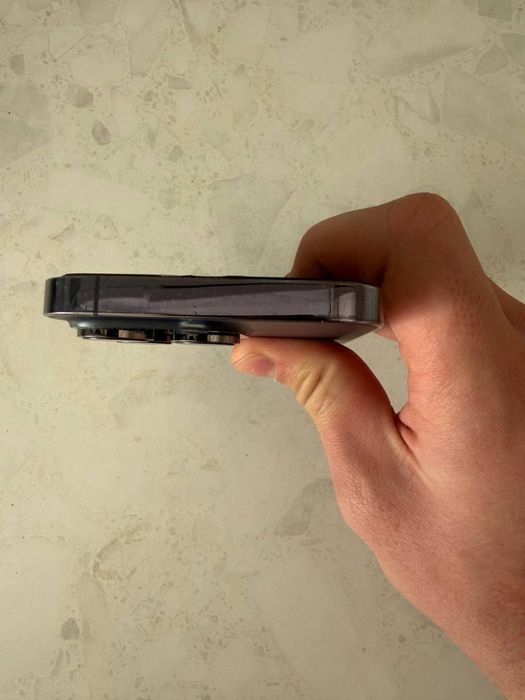 продам Iphone 14 pro