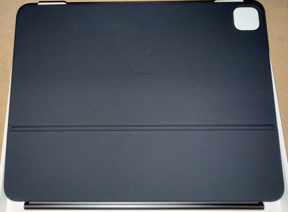 Husa Apple Magic Keyboard Ipad Pro 13 M4/M5