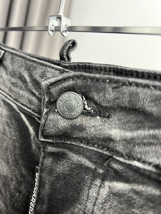 Blugi DSQUARED2 super calitate