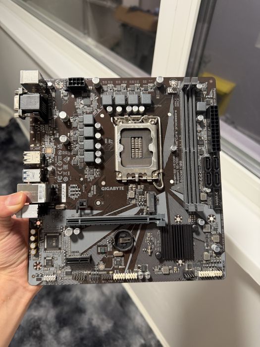 Gigabyte H610M S2 V2 DDR4