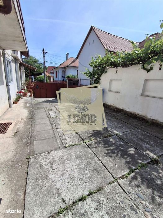 Apartament la casa 78 mpu pivnita| curte si parcare zona Sub-Arini